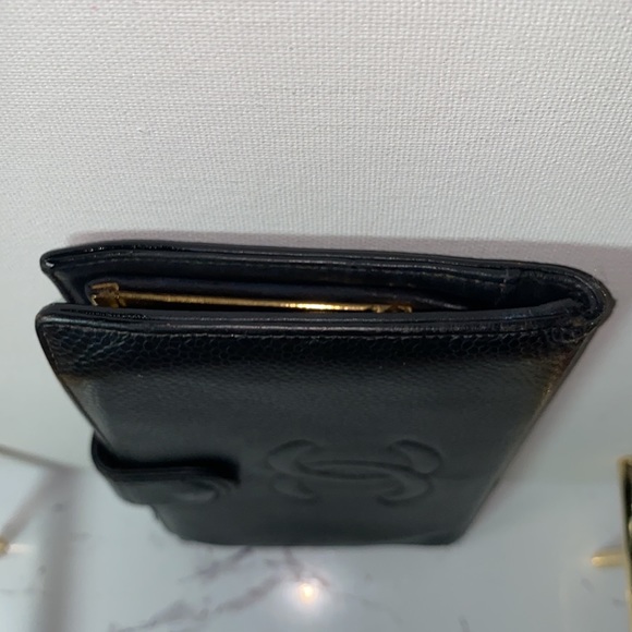 Authentic Chanel Classic n Black Caviar Leather Cc French Kisslock Wallet - Picture 15 of 17